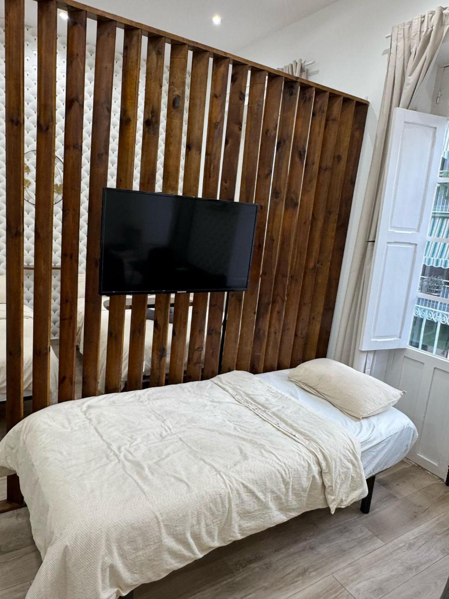 Luxury Apartments Near The Beach And Downtown Centrum 8 Alicante Ngoại thất bức ảnh