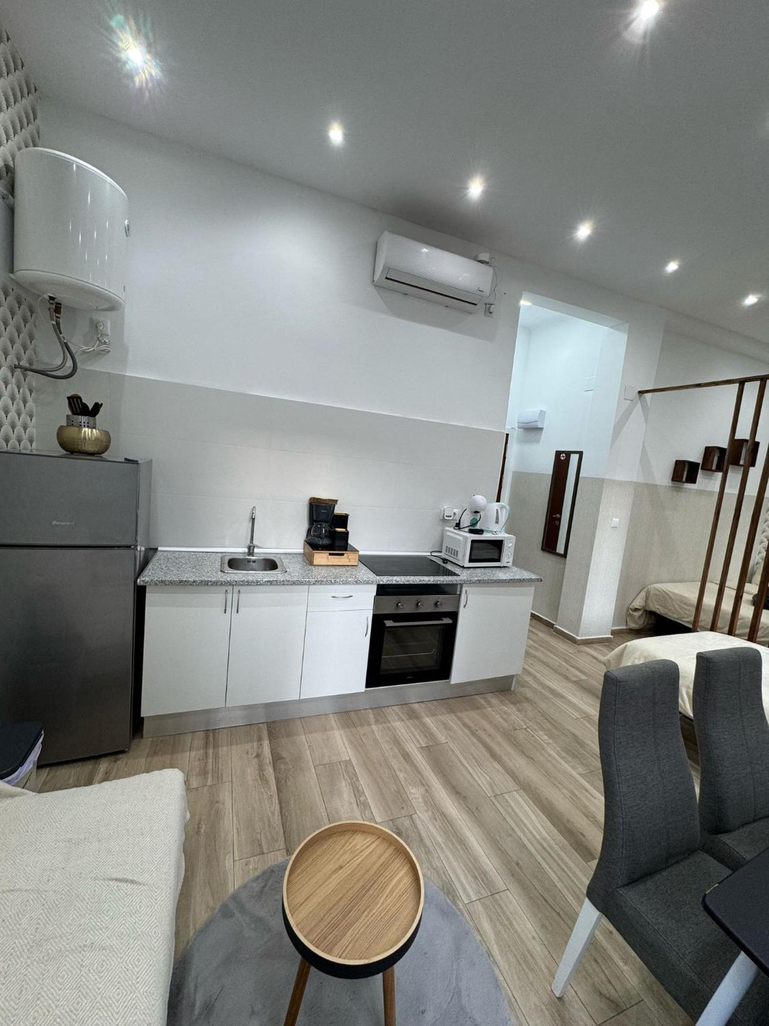 Luxury Apartments Near The Beach And Downtown Centrum 8 Alicante Ngoại thất bức ảnh