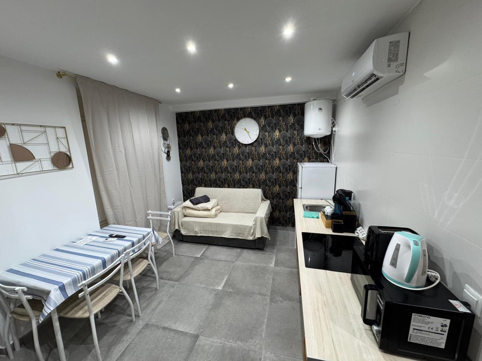 Luxury Apartments Near The Beach And Downtown Centrum 8 Alicante Ngoại thất bức ảnh